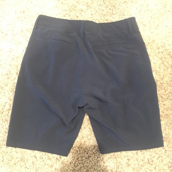Men Oakley golf shorts - Picture 2 of 3